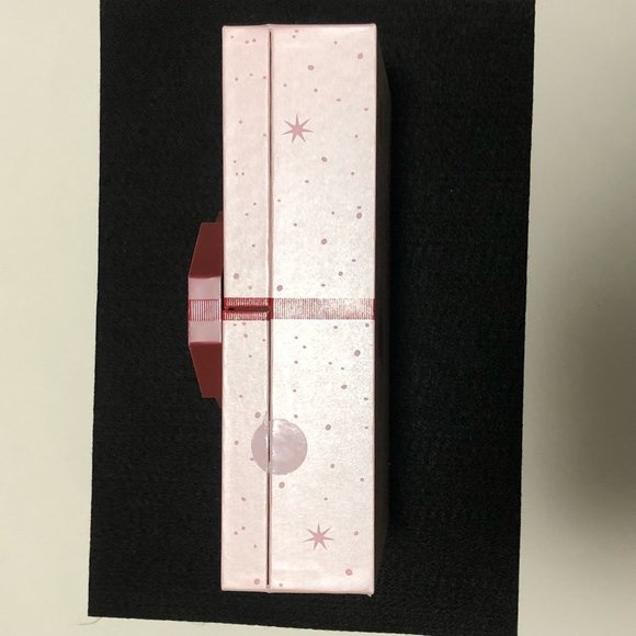 3/$20 VIKTOR & ROLF Flowerbomb Gift Box Holiday Edition - Picture 9 of 12